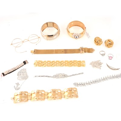 Lot 307 - Sixteen items of vintage gilt metal and paste set jewellery, Grosse, Bijoux Cascio, Bond Boyd