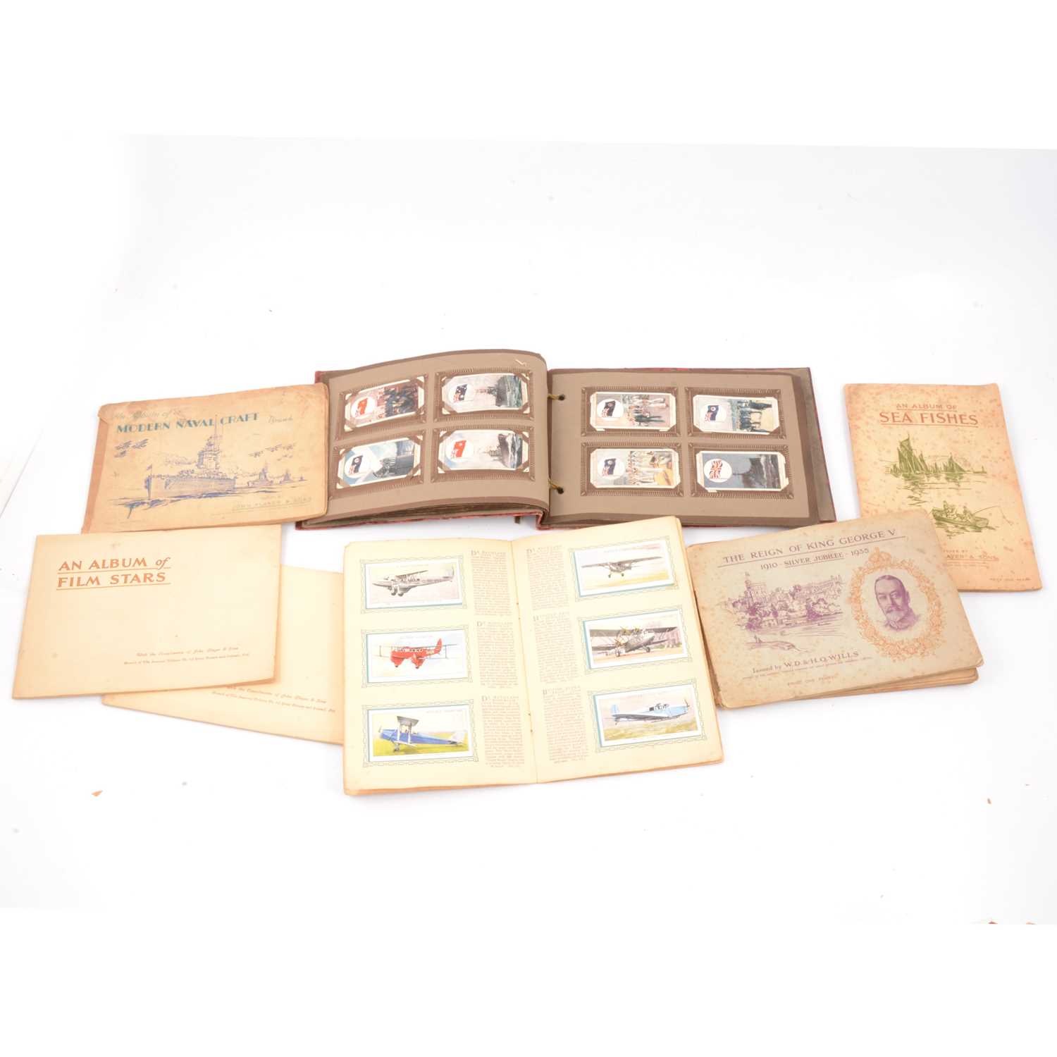 Lot 190 - Collection of cigarette cards, some in albums.