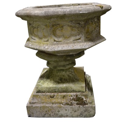 Lot 590 - Haddonstone garden urn