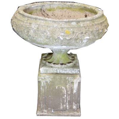 Lot 589 - Reconstituted stone garden urn