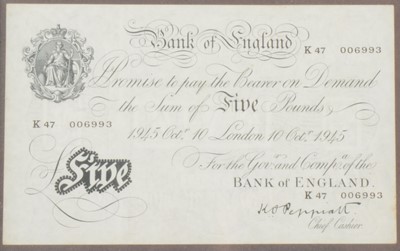 Lot 273 - Bank of England K.O Peppiatt White Five Pound Note October 10th 1945, numbered K47 006993, framed.
