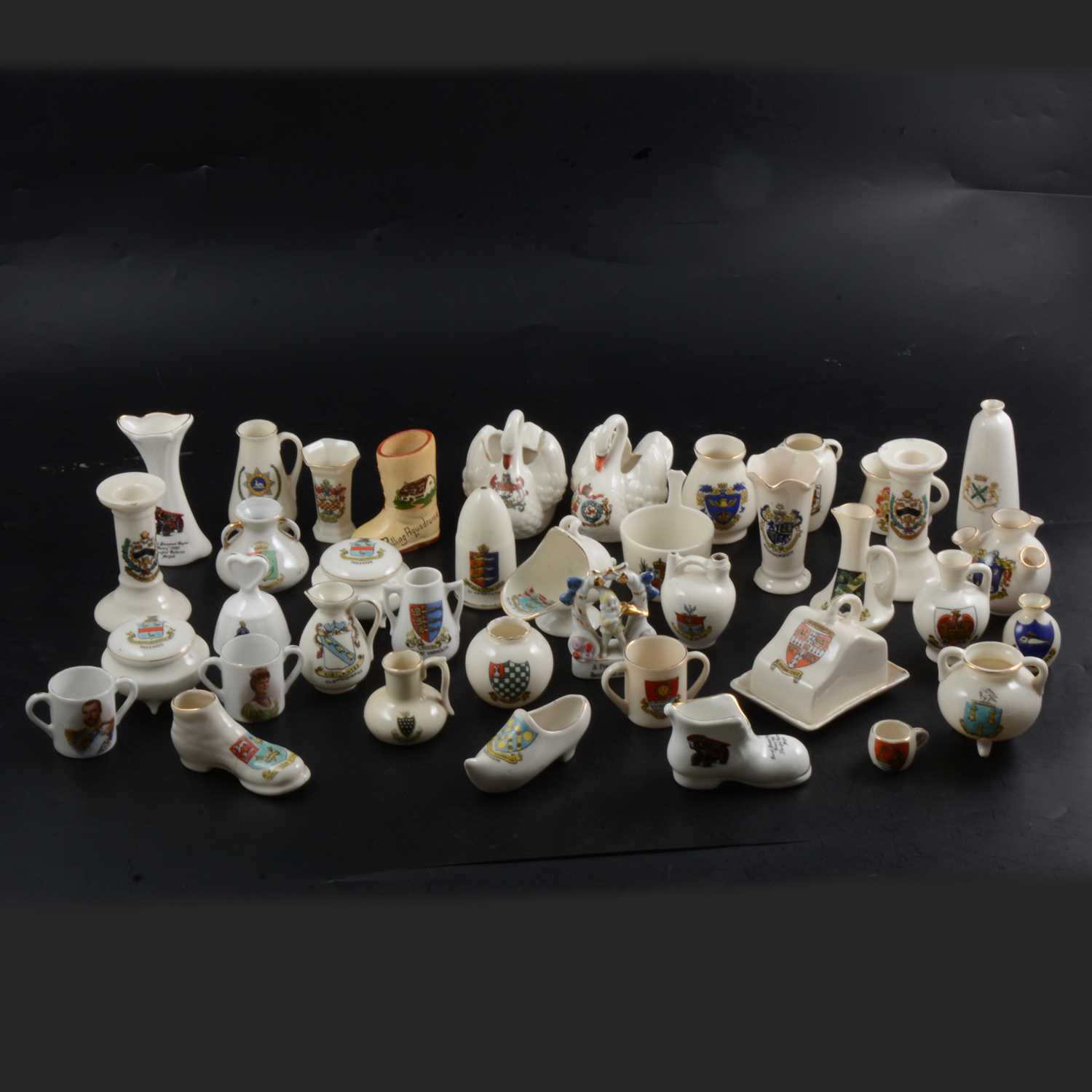 Lot 30 - Collection of crested china including Goss and other makers.