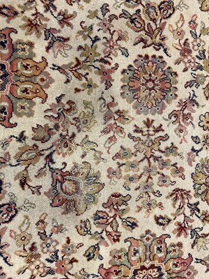 Lot 653 - Traditional Axminster carpet