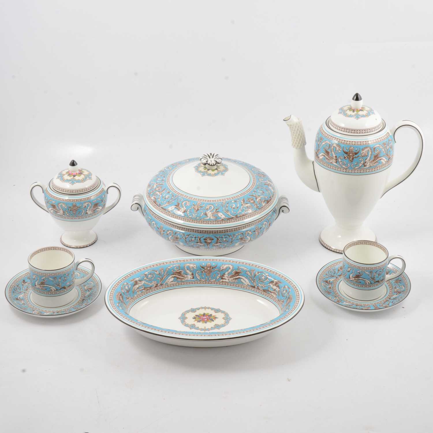 Lot 75 - Wedgwood Florentine pattern service