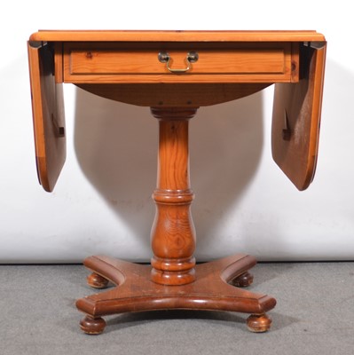 Lot 287 - Modern pine drop-leaf kitchen table.