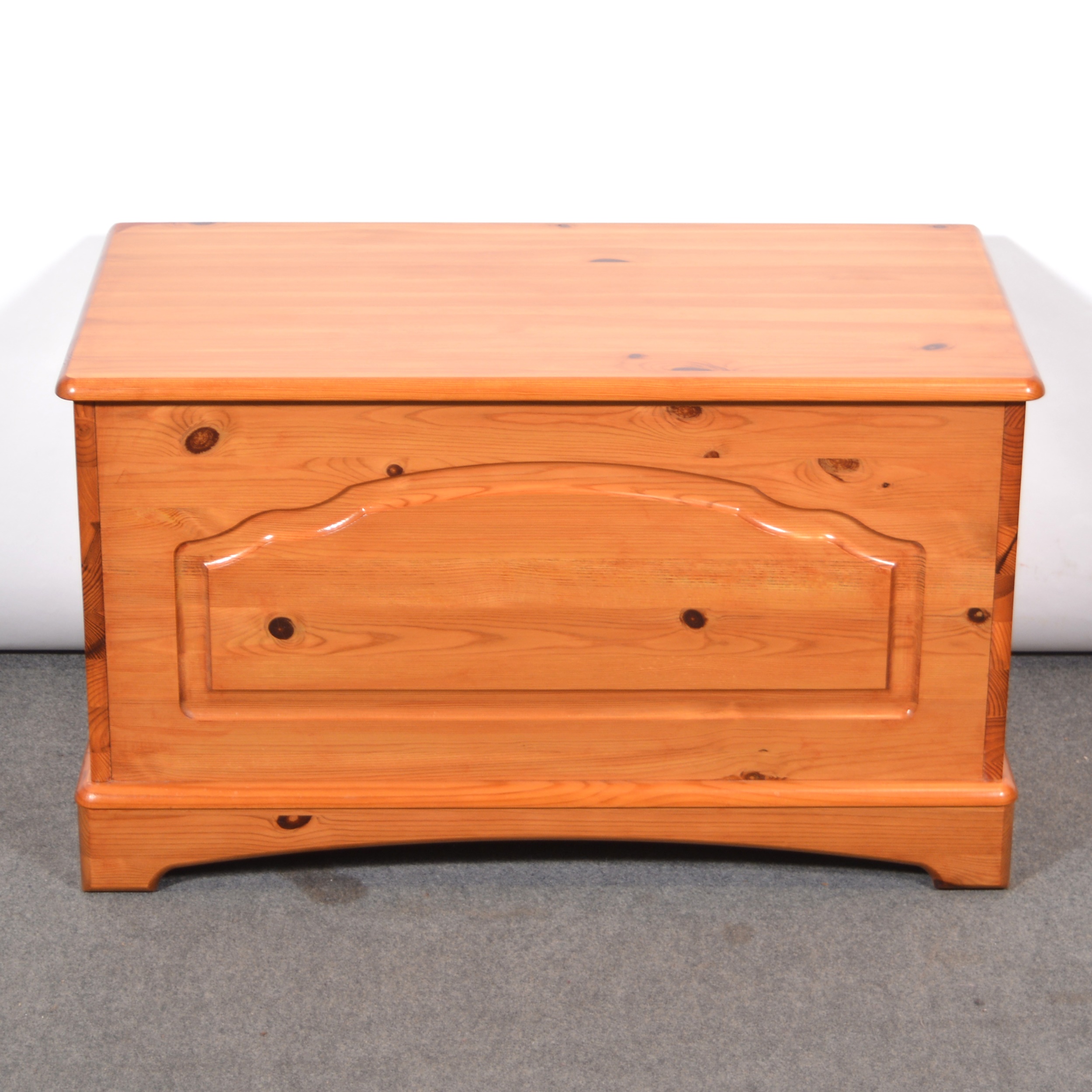 Lot 488 Modern pine blanket box,