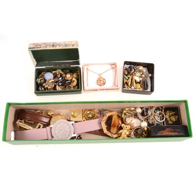 Lot 216 - Gentleman's Rotary wristwatch, costume jewellery.