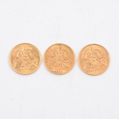 Lot 306 - Three Gold Half Sovereigns, George V