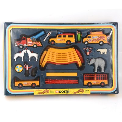 Lot 102 - Corgi Toys gift set no.48 Jean Richard Circus