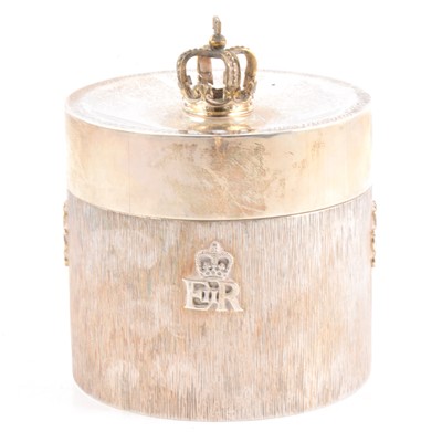 Lot 235 - Silver royal commemorative tea caddy, Carrington & Co, London 1972.