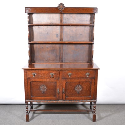 Lot 435 - Oak dresser