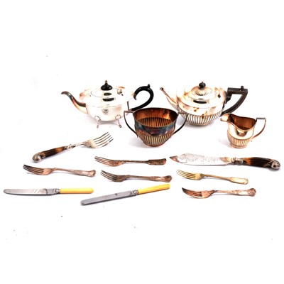 Lot 128 - Horn and silver-handled servers, silver-plated teaset and other plated wares.