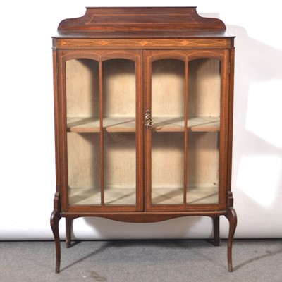 Lot 474 - Edwardian mahogany china cabinet