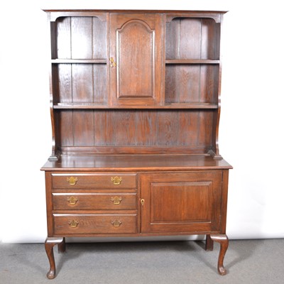 Lot 403 - Oak dresser