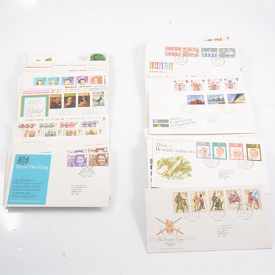 Lot 190 - Loose first day Covers and PHQ cards in six albums.