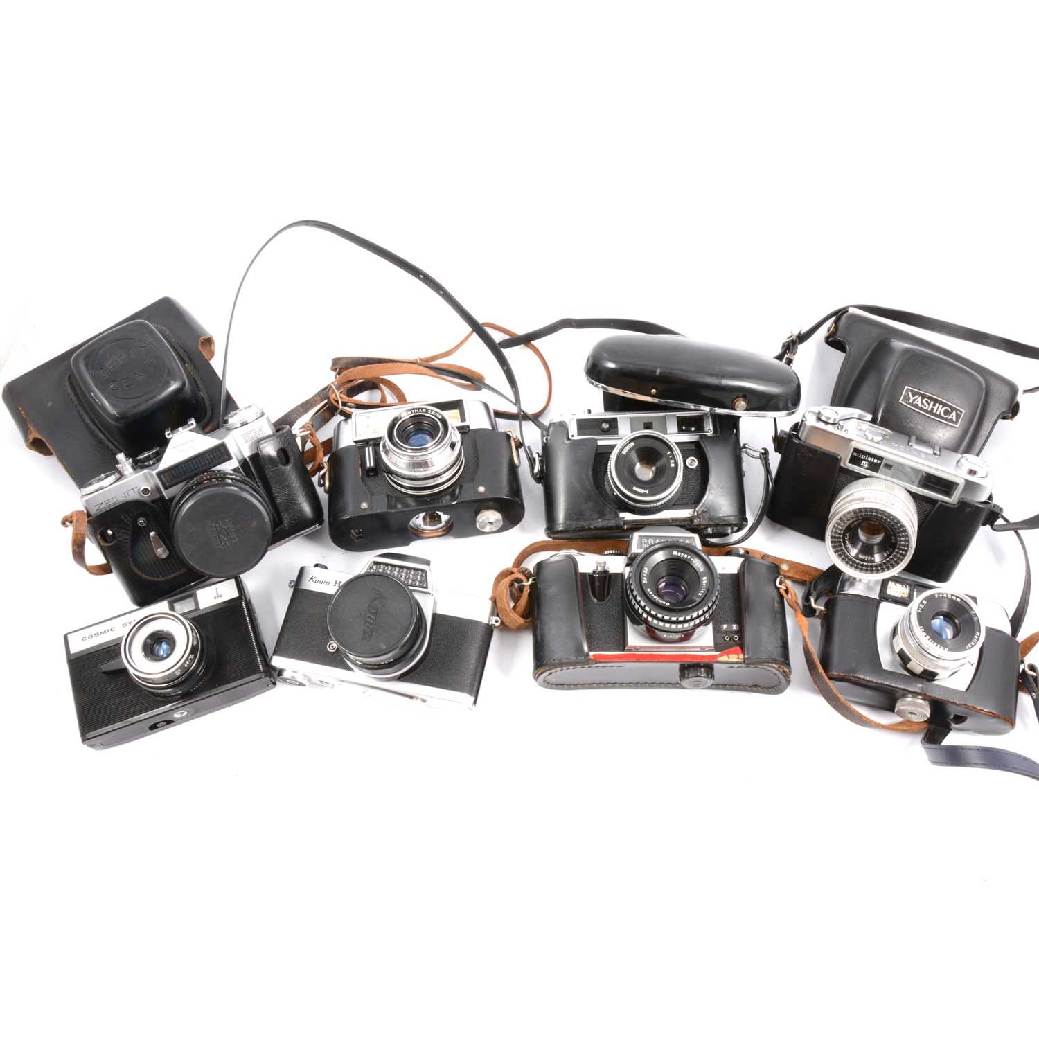 Lot 129 - Mid-century 35mm cameras