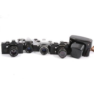 Lot 261 - Praktica SLR 35mm cameras