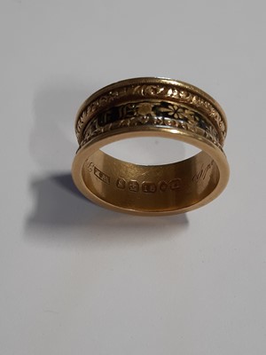 Lot 271 - George IV 18 carat gold and enamel in memoriam ring.