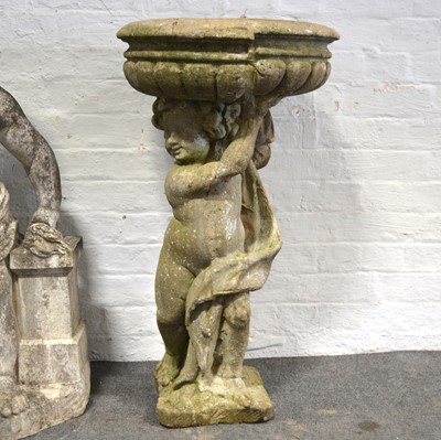 Lot 481 - Cast concrete bird bath