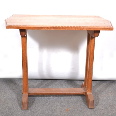 Lot 426 - Arts & Crafts oak table