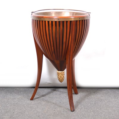 Lot 382 - Mahogany jardiniere