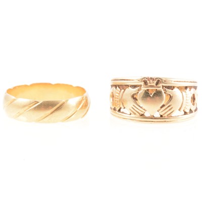 Lot 275 - 18 carat yellow gold wedding band, 9 carat Claddagh ring.