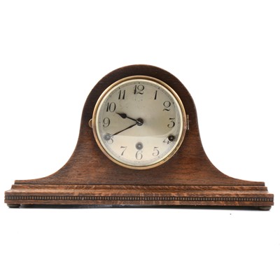 Lot 151 - Oak mantel clock