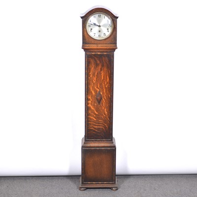 Lot 488 - Oak grandmother clock