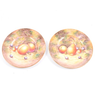 Lot 25 - Pair of Royal Worcester cabinet plates, by Sibley Lewis.