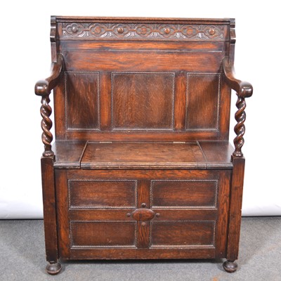 Lot 384 - Oak monks bench