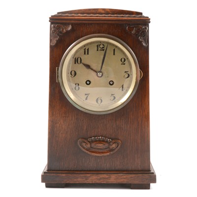 Lot 187 - Edwardian oak mantel clock