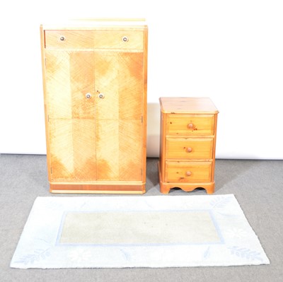 Lot 359 - An Art Deco style walnut bedroom suite