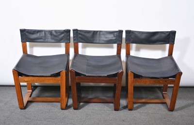 Lot 122 - Mid 20th Century rosewood dining table and eight chairs, designed by Gunther Hoffstead for Uniflex