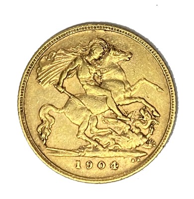 Lot 104 - Edward VII gold half Sovereign coin, 1904
