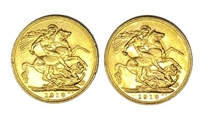 Lot 55 - George V two gold Sovereign coins, 1918, Melbourne mint