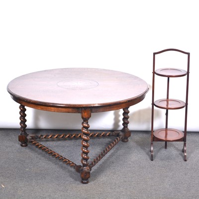 Lot 458 - Oak circular occasional table