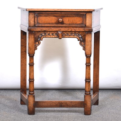 Lot 413 - Titchmarsh & Goodwin oak credence table