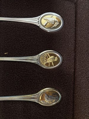 Lot 193 - John Pinches silver spoon set, RSPB, cased