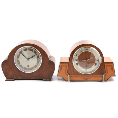 Lot 153 - Two mantel clocks