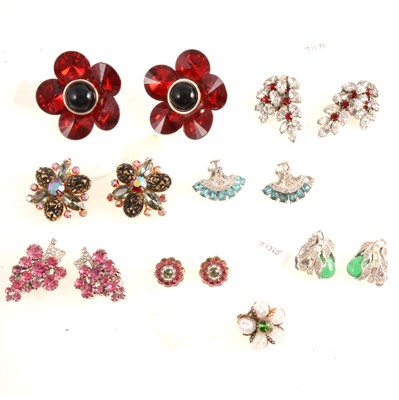 Lot 292 - Vintage flower and gardening-themed earrings.