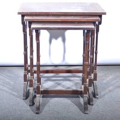 Lot 509 - Nest of three mahogany occasional tables.