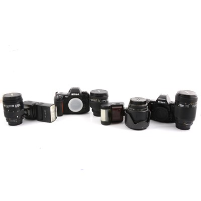 Lot 165 - Nikon SLR 35mm film cameras and lenses.
