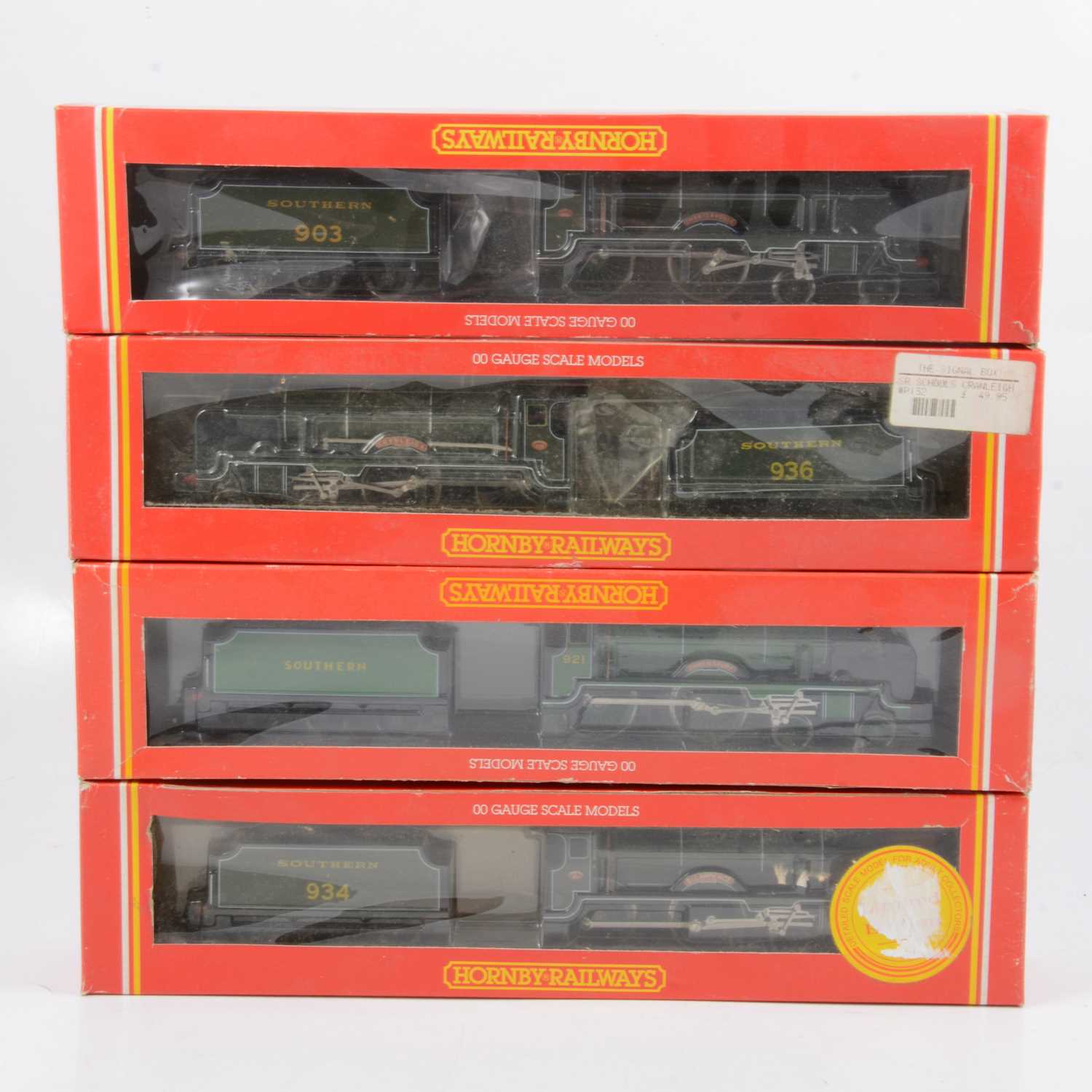 Lot 34 - Four Hornby OO gauge model railway locomotives, R533, R583, R132, R057.