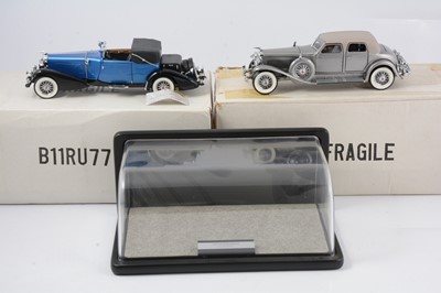Lot 177 - Franklin Mint 1:24 scale models, 1933 Dusenberg J and 1933 Dusenberg SJ Twenty Grand