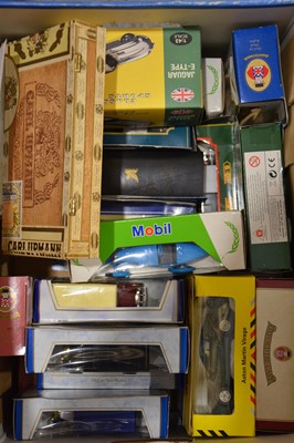 Lot 177 - Modern die-cast models and vehicles, including examples by Atlas.