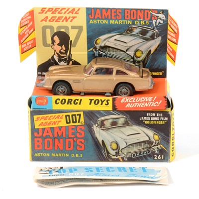 Lot 107 - Corgi Toys die-cast model 261 Secret Agent 007 James Bond's Aston Martin DB5.