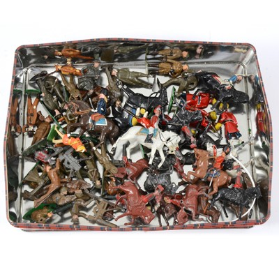 Lot 149 - One tray of lead-painted military figures.