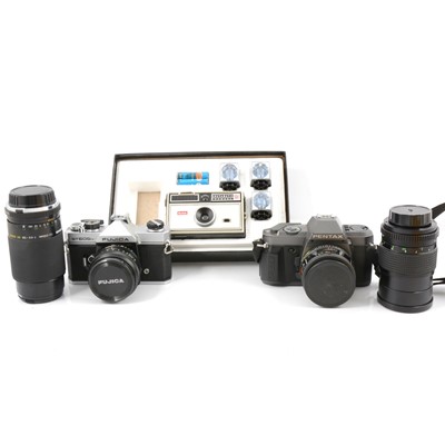 Lot 164 - Selection of 35mm cameras and accessories.