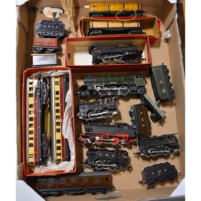 Lot 28 - Twin Trix Railway HO gauge model railway collection, including seven locomotives