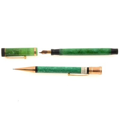 Lot 352 - Parker Duofold Special 'Lucky Curve' fountain pen and Duofold Senior pencil.